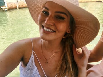 littlemissnora from Hampshire,United Kingdom